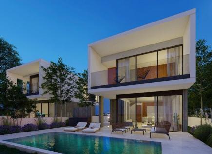 House for 850 000 euro in Paphos, Cyprus