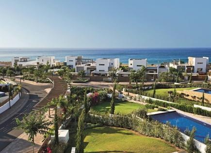House for 2 300 000 euro in Paphos, Cyprus