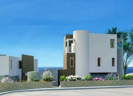 House for 1 980 000 euro in Paphos, Cyprus
