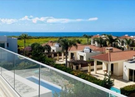 House for 944 000 euro in Paphos, Cyprus