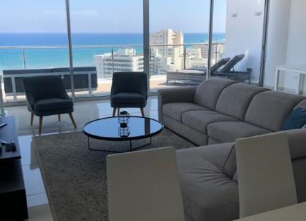 Apartment für 2 000 000 euro in Larnaka, Zypern
