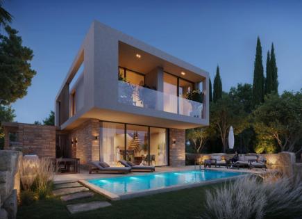 House for 2 109 000 euro in Paphos, Cyprus