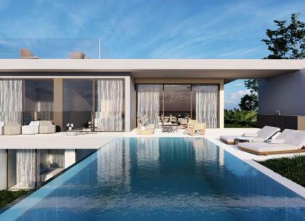 Apartment for 820 000 euro in Paphos, Cyprus