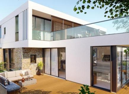 House for 2 950 000 euro in Paphos, Cyprus