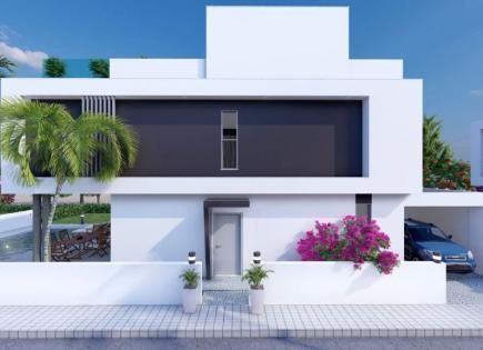 Flat for 800 000 euro in Famagusta, Cyprus