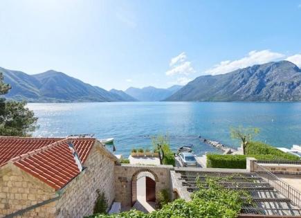 Maison pour 2 940 000 Euro à Dobrota, Monténégro