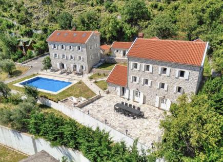 Casa para 4 500 000 euro en Prcanj, Montenegro