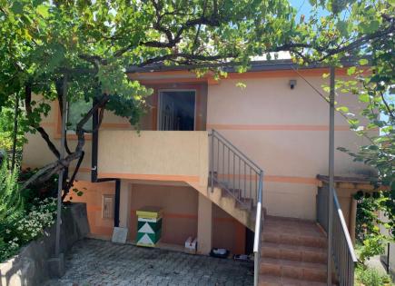 Maison pour 157 500 Euro à Sutomore, Monténégro