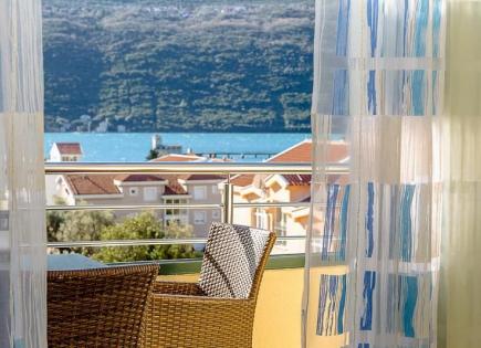 Flat for 315 000 euro in Denovici, Montenegro