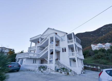 Haus für 925 000 euro in Stoliw, Montenegro