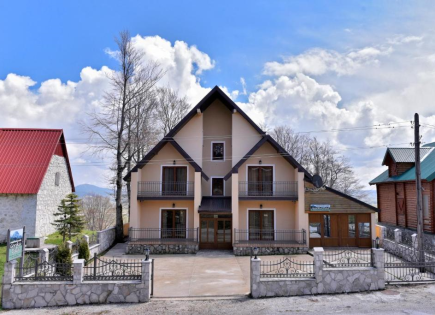 Casa para 300 000 euro en Zabljak, Montenegro