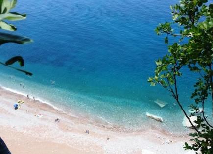 Terreno para 340 860 euro en Rezevici, Montenegro