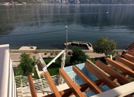 House for 1 500 000 euro in Stoliv, Montenegro