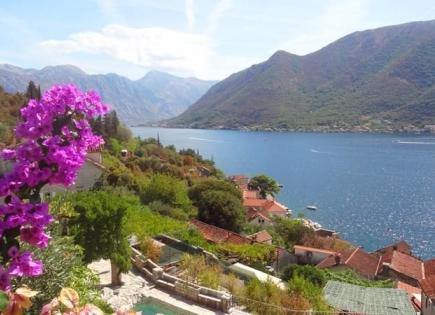 Terreno para 690 000 euro en Perast, Montenegro