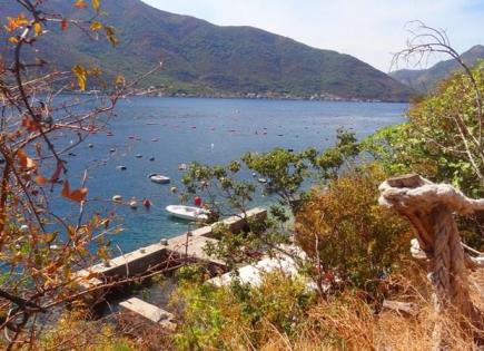 Terreno para 506 000 euro en Perast, Montenegro