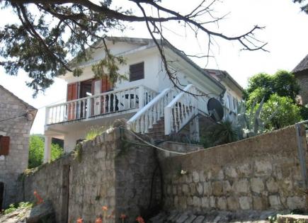 Haus für 640 000 euro in Halbinsel Luštica, Montenegro