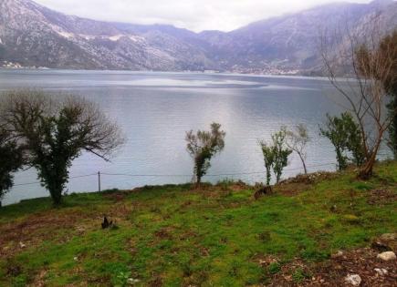 Terrain pour 1 050 000 Euro à Kostanjica, Monténégro