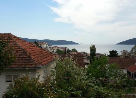 Terreno per 530 000 euro a Herceg-Novi, Montenegro
