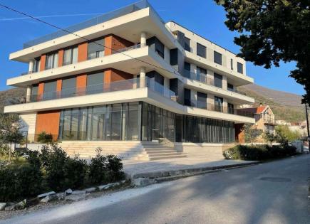 Oficina para 762 000 euro en Tivat, Montenegro