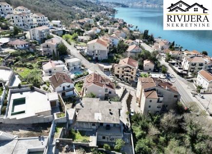 Haus für 735 000 euro in Dobrota, Montenegro