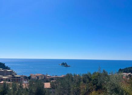 Flat for 235 000 euro in Petrovac, Montenegro
