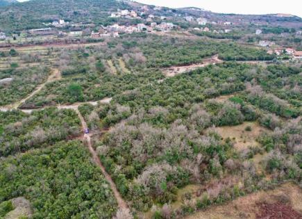 Grundstück für 250 000 euro in Montenegro
