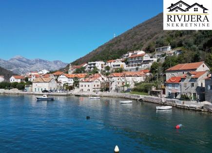 Haus für 315 000 euro in Tivat, Montenegro