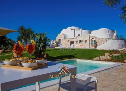 Villa for 1 800 000 euro in Ostuni, Italy