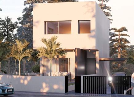 Flat for 302 000 euro in Larnaca, Cyprus