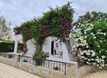 House for 2 500 euro per month in Coral Bay, Cyprus