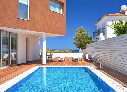 Haus für 4 100 euro pro Monat in Paralimni, Zypern