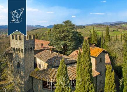 Château à Florence, Italie (prix sur demande)