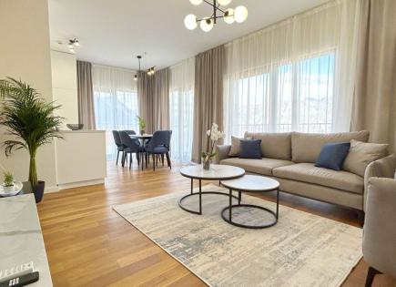 Penthouse for 475 000 euro in Dobrota, Montenegro