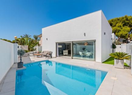 Villa para 799 000 euro en Punta Prima, España