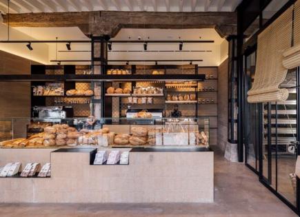 Commercial property for 810 000 euro in Barcelona, Spain