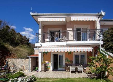 Maison pour 360 000 Euro à Herceg-Novi, Monténégro