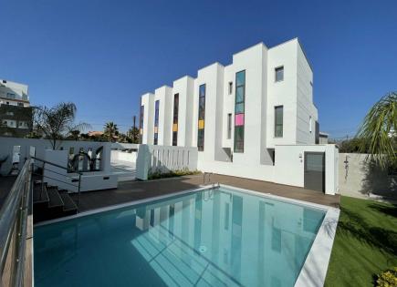 Maisonette for 750 000 euro in Germasogeia, Cyprus