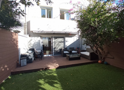 Cottage for 690 000 euro in Castelldefels, Spain