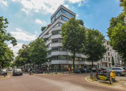 Flat for 2 990 000 euro in Berlin, Germany