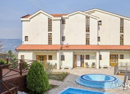 Casa adosada para 330 000 euro en Kotor, Montenegro
