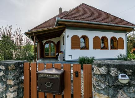 Casa para 273 838 euro en Zalacsány, Hungría