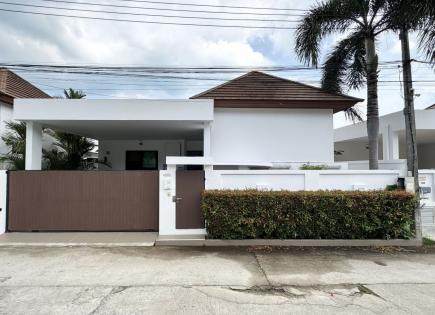 Villa for 280 817 euro on Nai Harn, Thailand