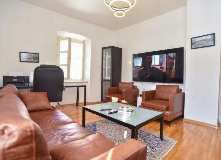 Piso para 400 000 euro en Budva, Montenegro