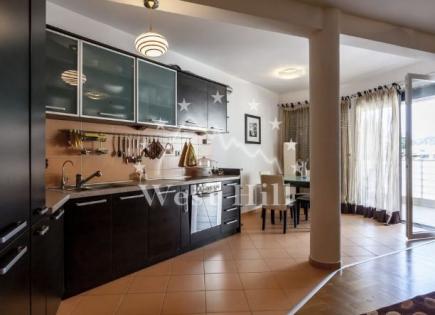 Apartamento para 220 000 euro en Petrovac, Montenegro