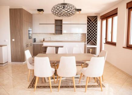Piso para 705 900 euro en Becici, Montenegro