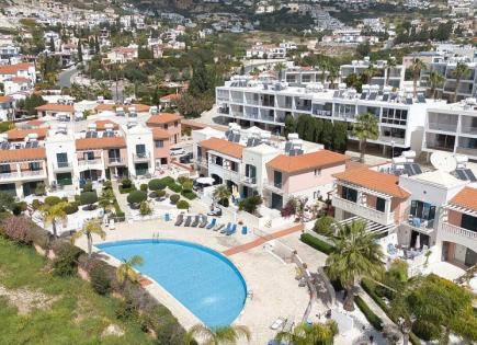 Townhouse for 185 000 euro in Paphos, Cyprus