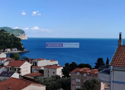 Apartamento para 270 000 euro en Petrovac, Montenegro
