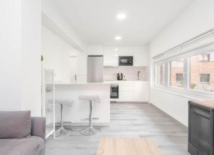 Piso para 44 000 euro en Oviedo, España