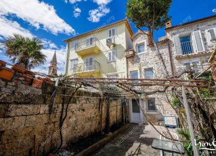 Stadthaus für 735 000 euro in Budva, Montenegro