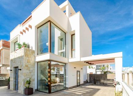 Villa for 780 000 euro in Los Montesinos, Spain